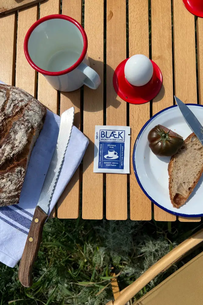 Blaek Instant Kaffee No.1 Blonde Roast Box – Kaffeegenuss auf Reisen
