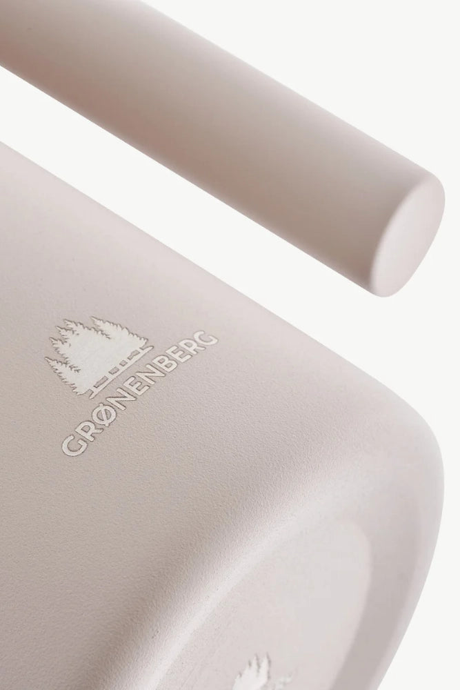Detailansicht des Filters und Stempels der Groenenberg French Press Earth – Edelstahl-Filtration ohne Papierfilter.