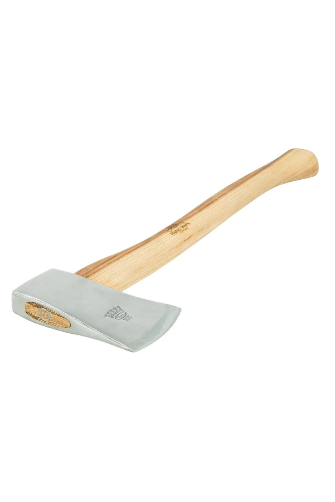 helko-gesellenbeil-freisteller-klassisches-beil-hickorystiel