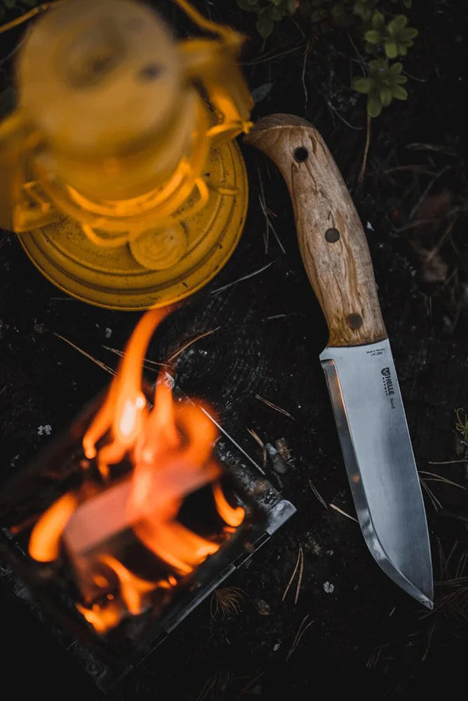 Helle Nord Bushcraftmesser robustes Outdoormesser fuer Bushcraft und Wildnis