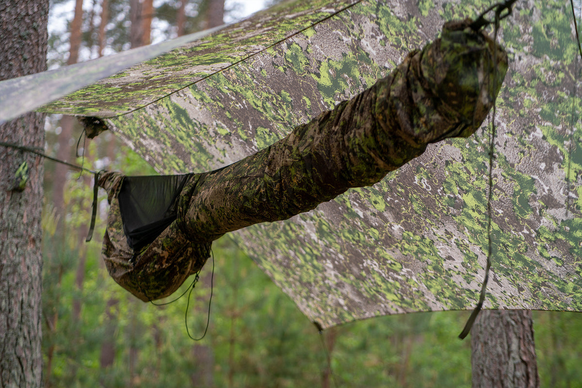 Detailansicht des LESOVIK LARVA FARBA F2.1 Snake Skin Packsacks
