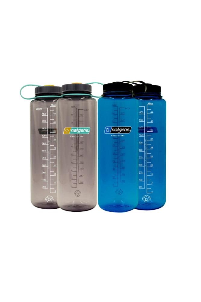 Nalgene 1,5L Sustain Weithals-Trinkflaschen in Blau und Grau für Outdoor, Camping und Reise