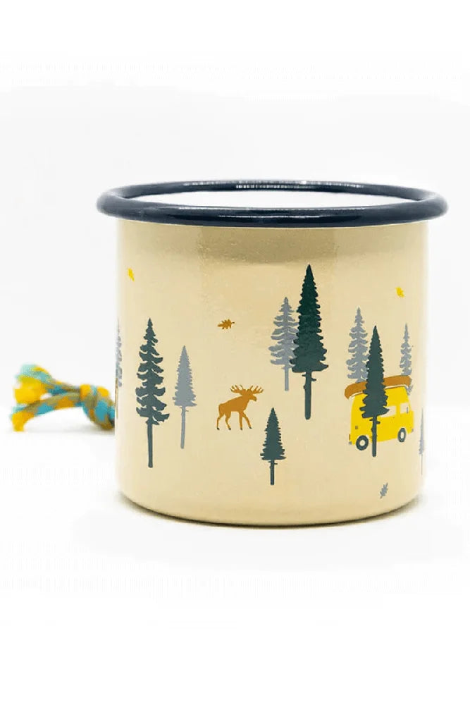 Roadtyping Emaille Tasse Wild Free im Outdoor Bushcraft Einsatz beim Camping und Lagerfeuer