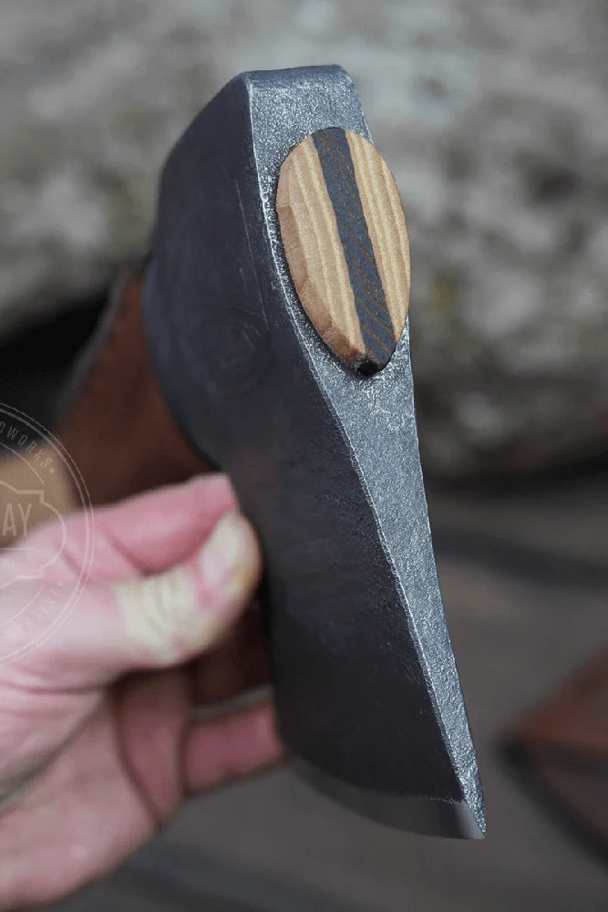 Strongway Tools Bushcraft Axt mit Knauf universelle Axt fuer Bushcraft und Survival Einsaetze