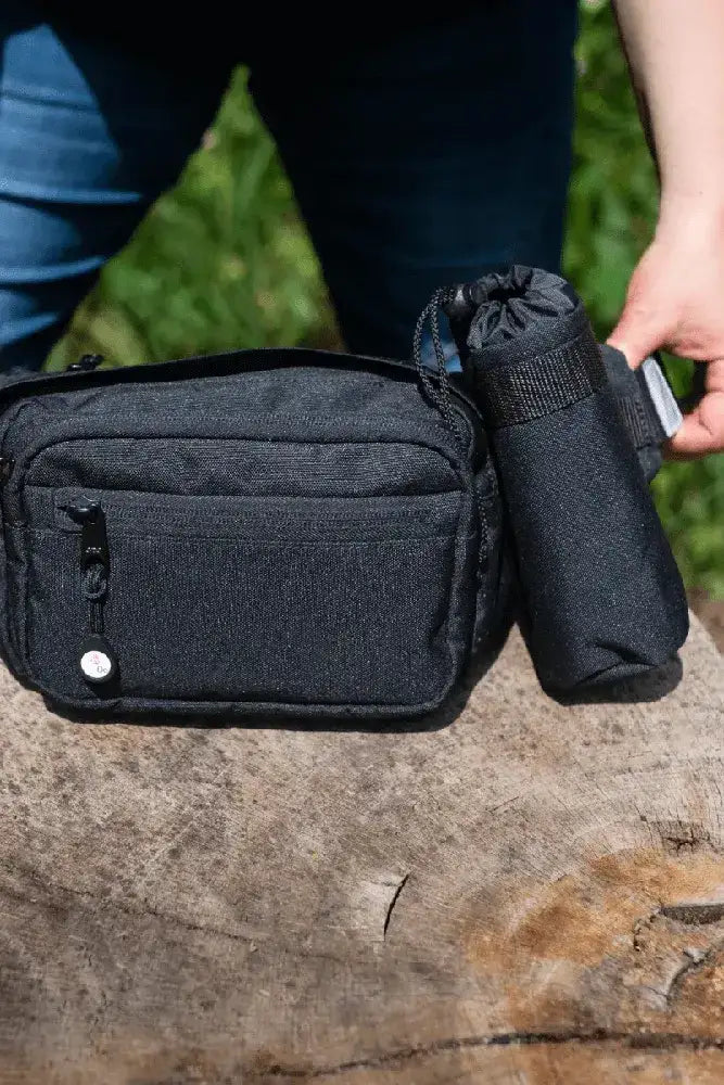 Tambe Gassitasche Komplett Set mit Flaschenhalter fuer Hundespaziergang und Outdoor