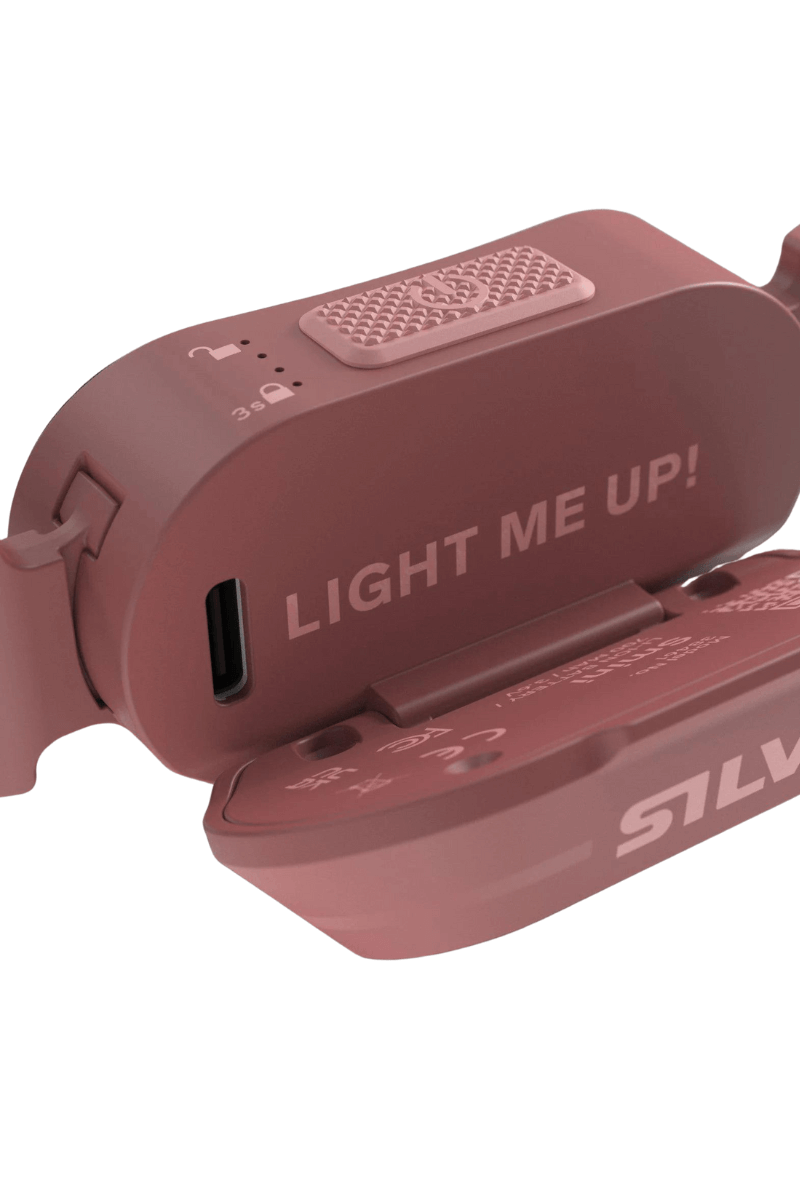 ultraleichte Stirnlampe Smini Fly von Silva in rosé Freisteller charging USB-C aufladbar