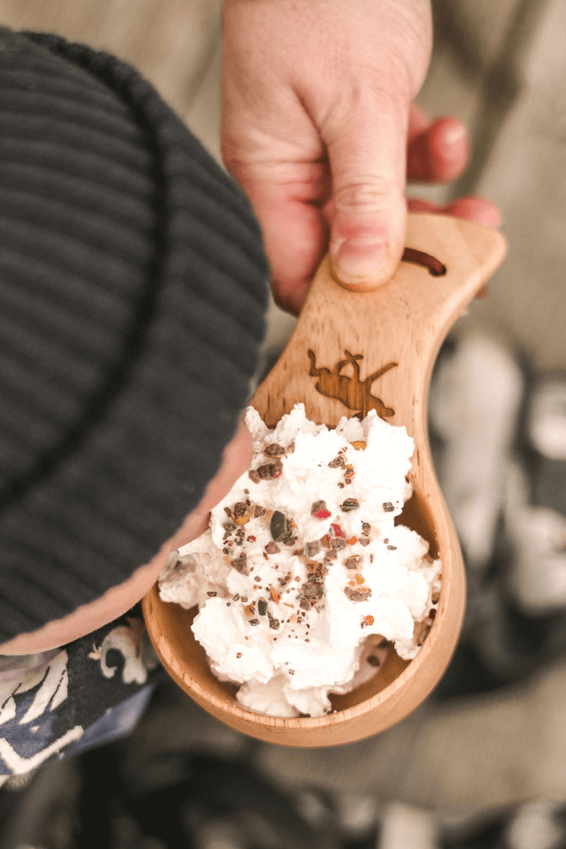 Stabilotherm Holz Kuksa mit Elch-Motiv, Produktansicht
