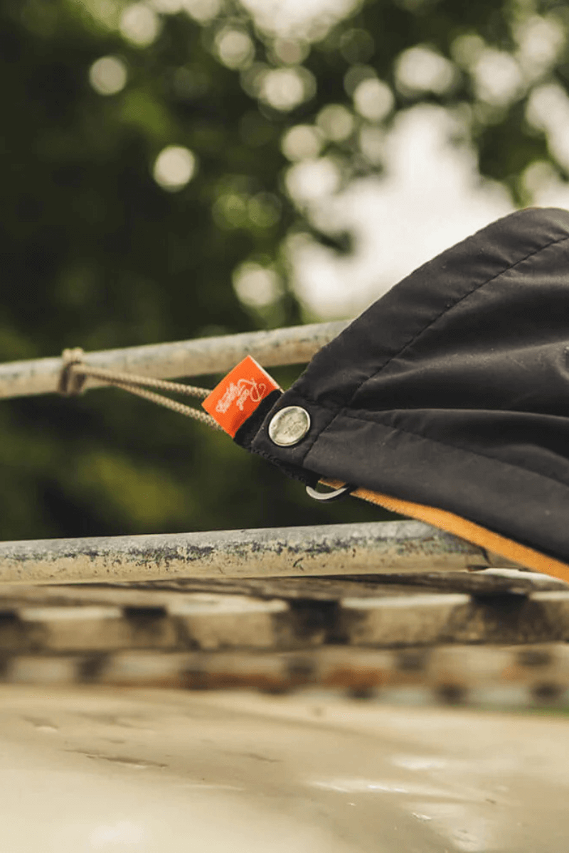 Campingdecke Zubehör 2er-Set macht Decke zum Tarp, Sonnensegel oder Duschvorhang