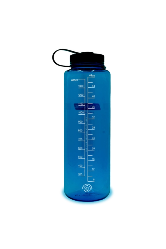 Blaue Nalgene 1,5L Sustain Weithals-Trinkflasche für Outdoor, Camping und Reisen