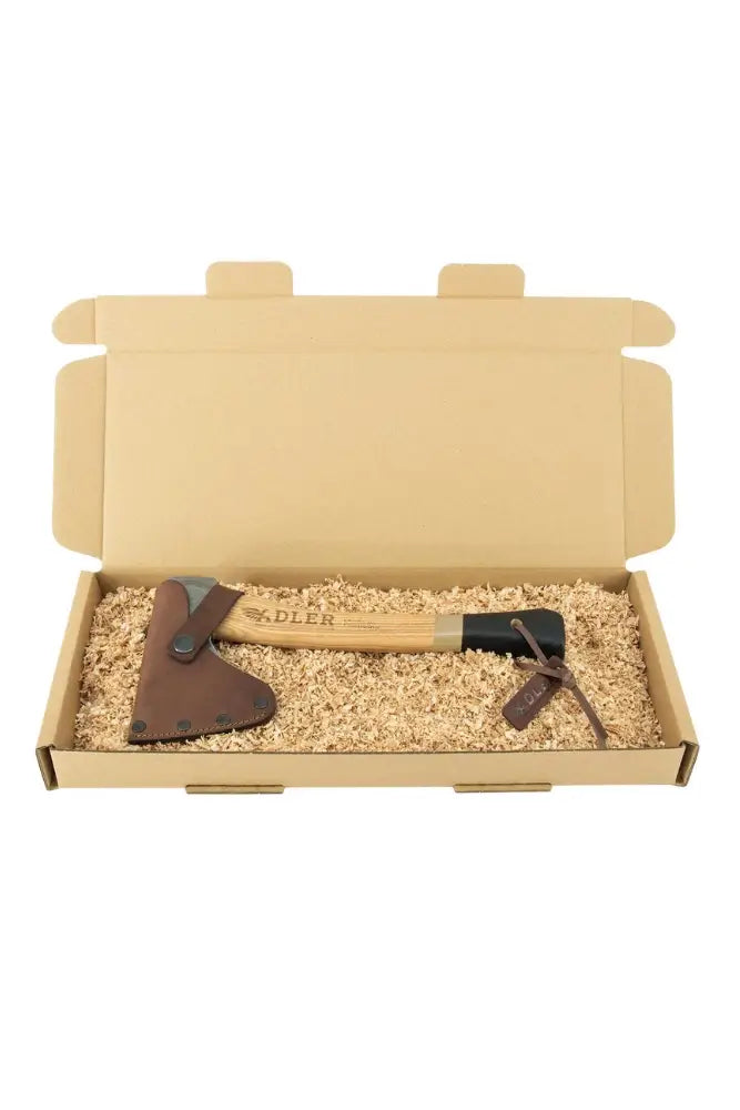 Adler robustes Campingbeil beige im Karton – hochwertiges Outdoorbeil