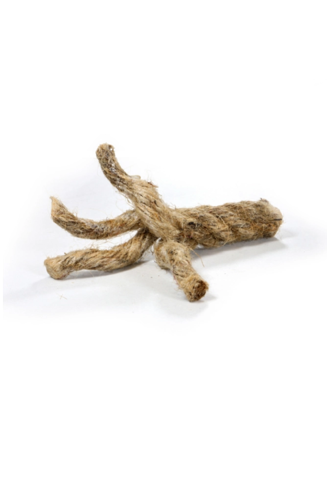 „Fatrope Feuerstarter aus Hanf und Wachs freigestellt – zuverlässiger Zunder für Bushcraft und Camping“