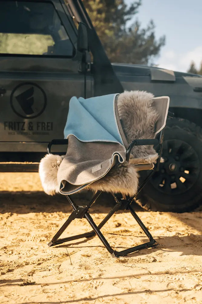 Bundle Merino Wolldecke und Fell M fuer Vanlife und Wohnmobil