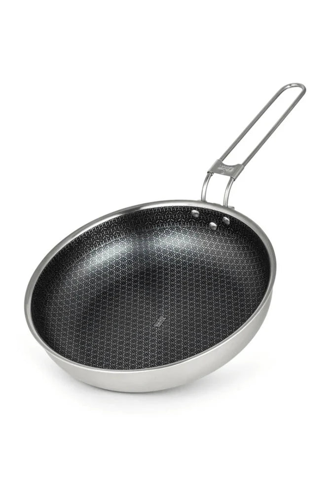 Campo Libre Bratpfanne Enzo HexaGuard – Freistelleraufnahme der Pfanne ohne Deckel, robuste Campingpfanne mit 3D-HexaGuard™ Beschichtung für Outdoor-Küche und Vanlife