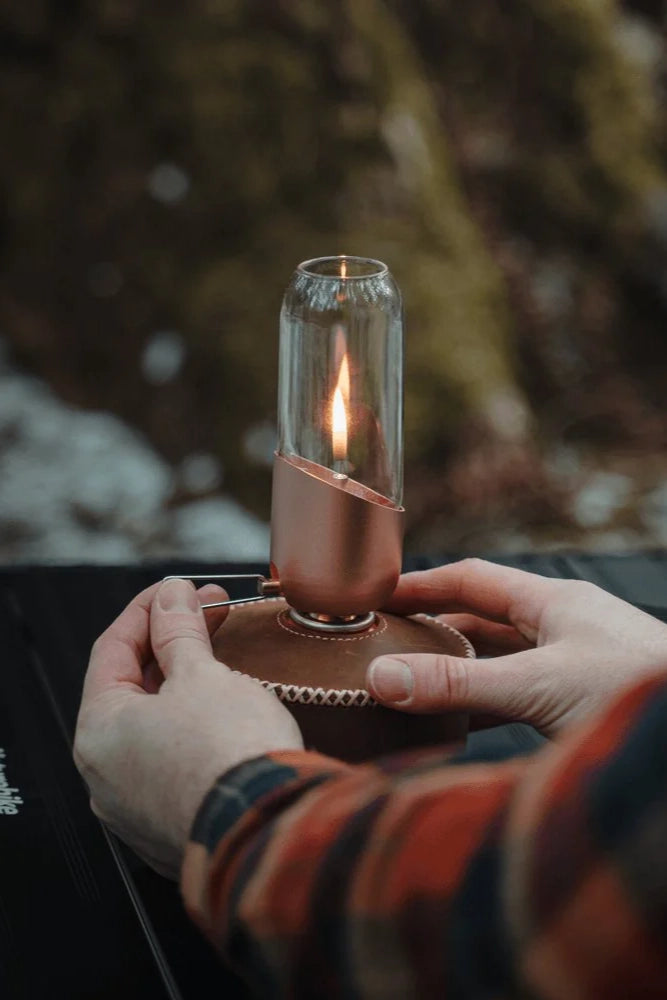 Fire Maple Gaslaterne beim Camping – warmes Licht am Lagerplatz