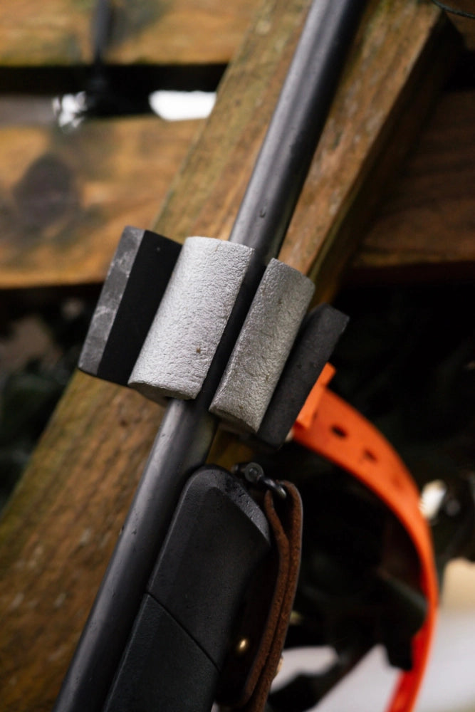 Fixplus Gewehrhalter als Riemenhalter fuer Jagd und Outdoor Einsatz