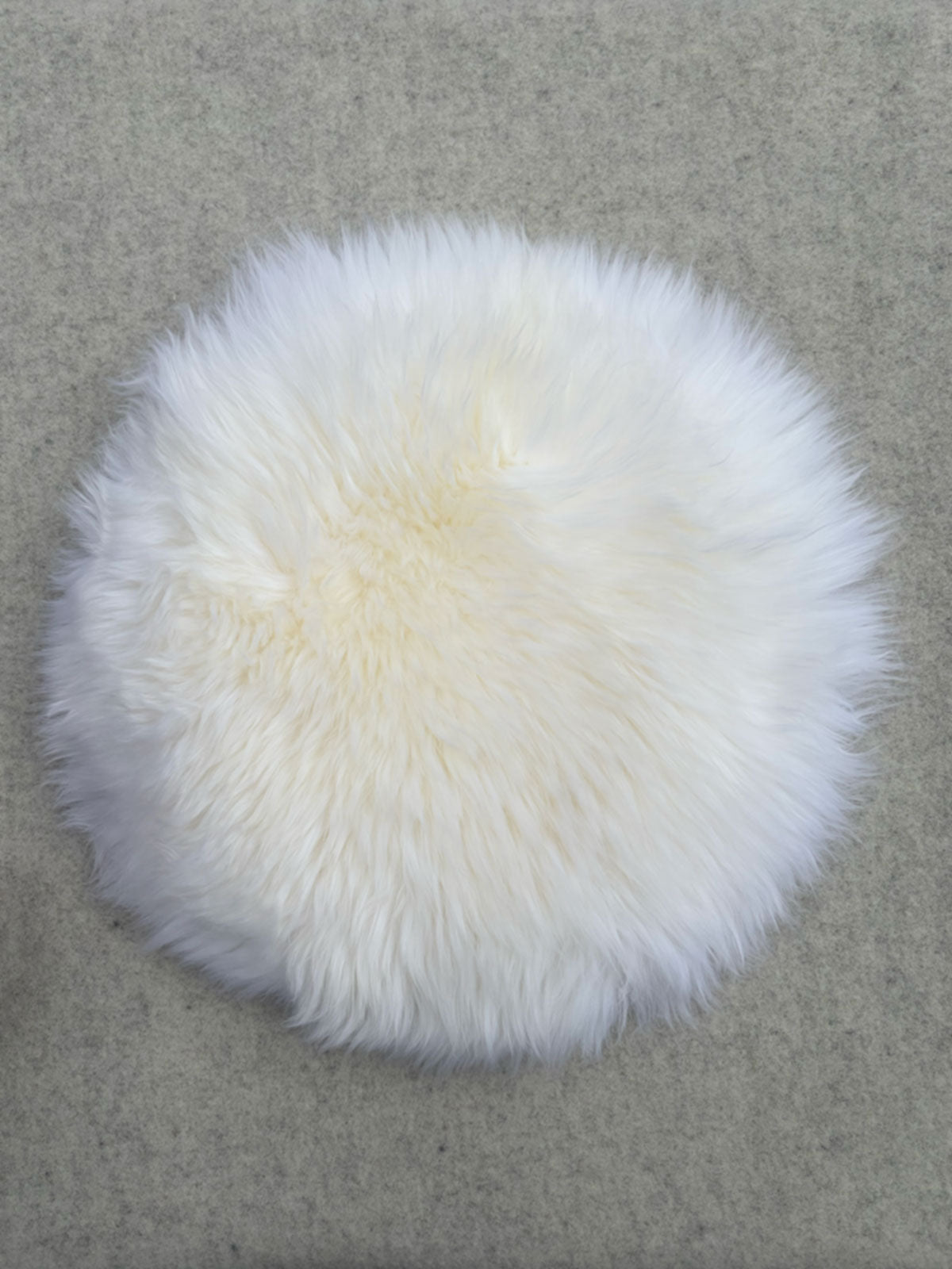 Schaffell-Sitzauflage rund, Ø 35 cm, in Naturweiß, Produktfoto