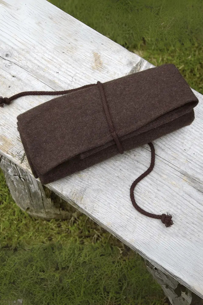 Hubertusloden Allrounddecke als Unterlage auf Campingplatz fuer Outdoor Wandern und Natur