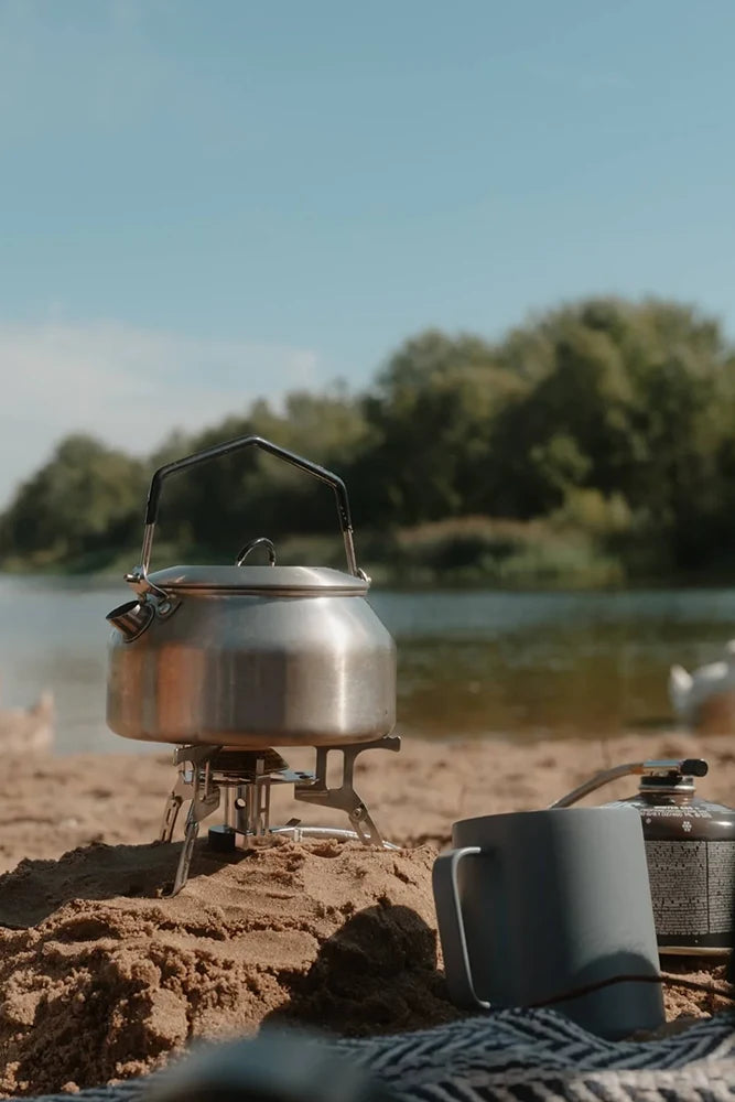 Lambda Coffee Gaskocher Fuoco im Vanlife- und Camping-Einsatz – kompakter Edelstahl-Gaskocher für Outdoor-Küche und Reisen