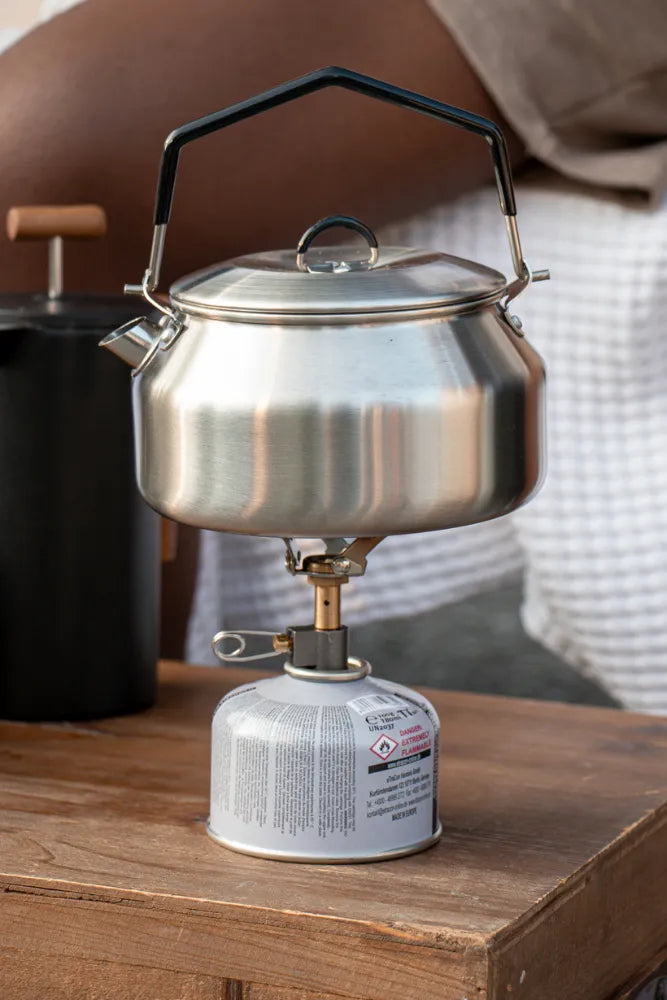 Lambda Coffee Wasserkessel Geysir 1 L aus Edelstahl im Vanlife- und Wohnmobil-Einsatz – ideal für Camping & Outdoor-Kaffeegenuss