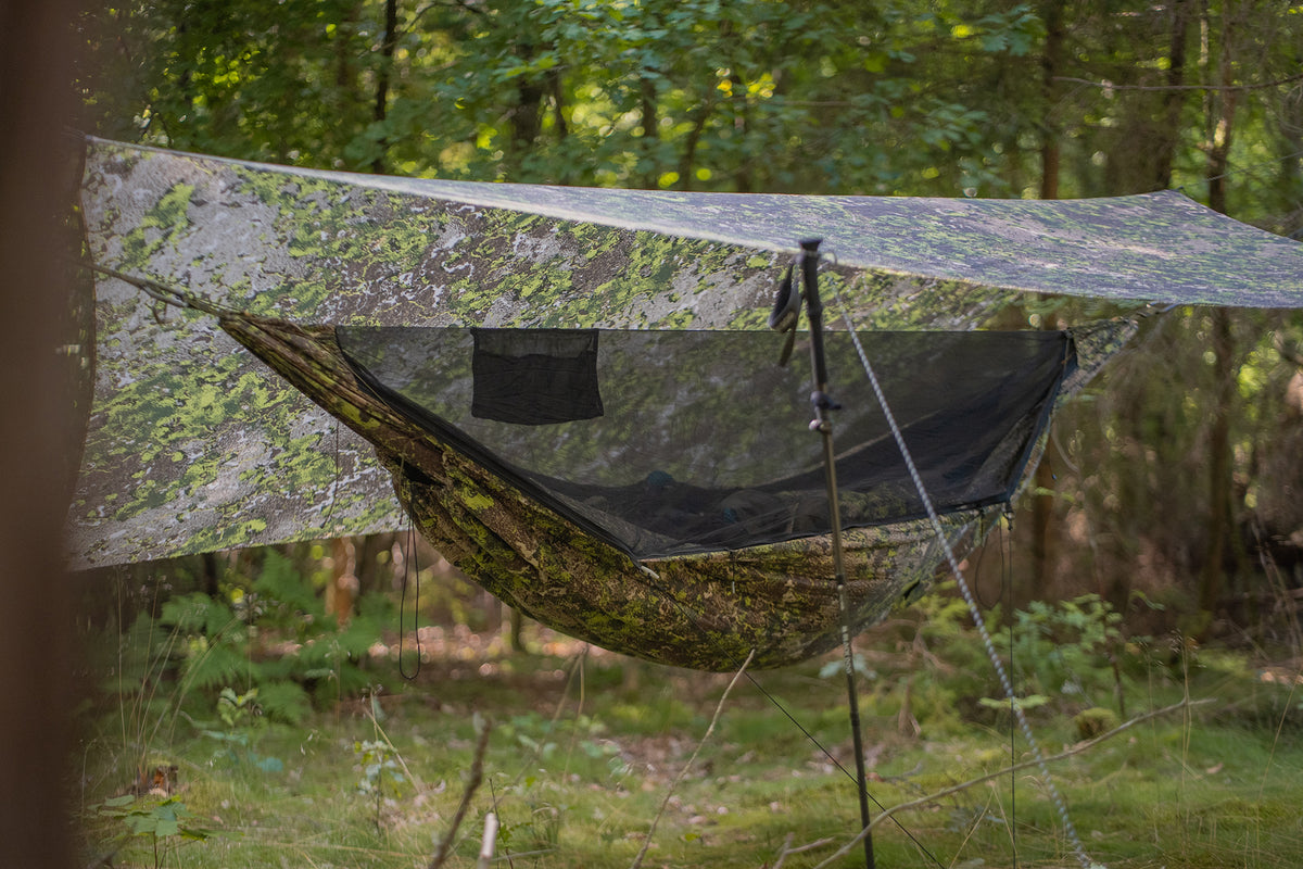 LESOVIK OTUL Light FARBA F2.1 mit Hängematte und Tarp als komplettes Hammock-Setup