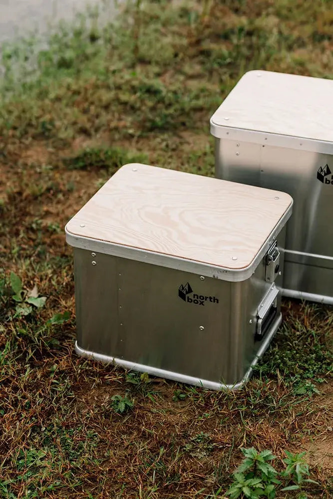 Northbox magnetisches Holzcover fuer Trenntoilette im Vanlife Einsatz