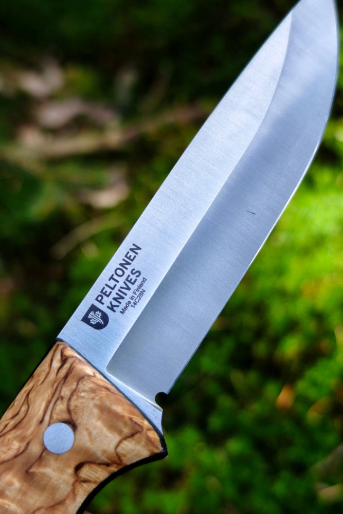 Peltonen M07 Full Tang Messer, Detailansicht