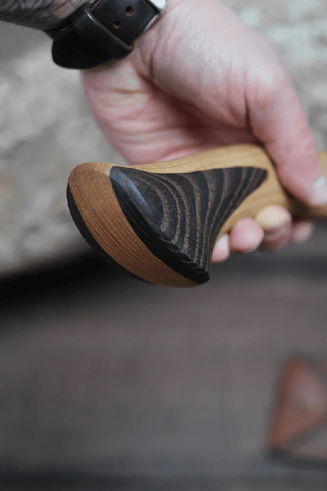 Strongway Tools Bushcraft Axt mit Knauf praktische Axt fuer Holzverarbeitung im Gelaende