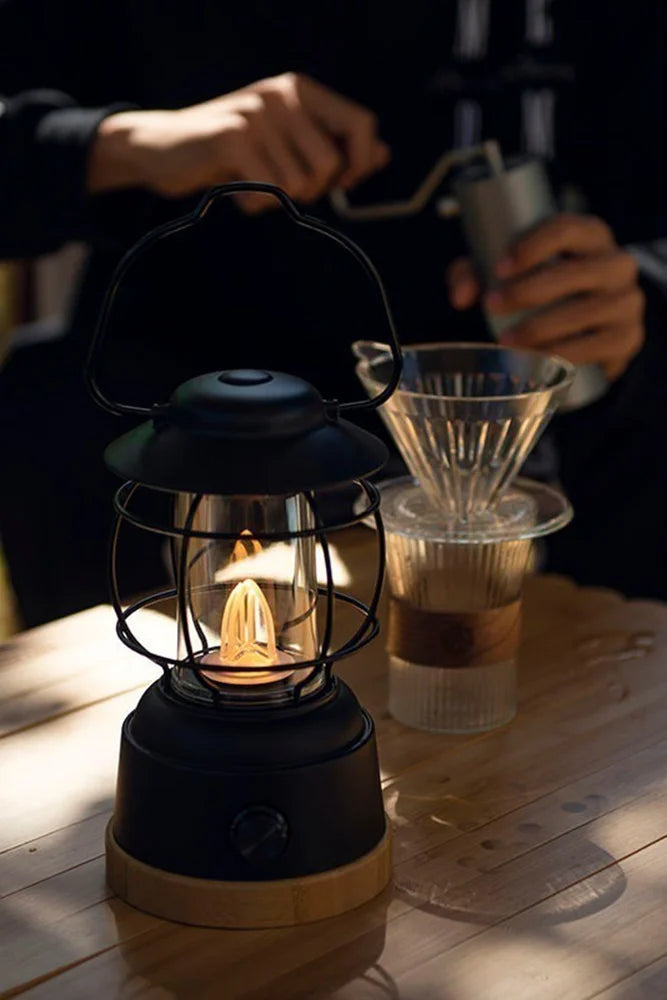 Vickywood Woody Lantern Campinglampe dimmbar beim Gartenabend